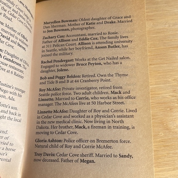 📚2/$14; 3/$16; 4/$18; 5/$20 ADD $2 for any additional books! ENJOY📚📚📚 - Picture 4 of 9